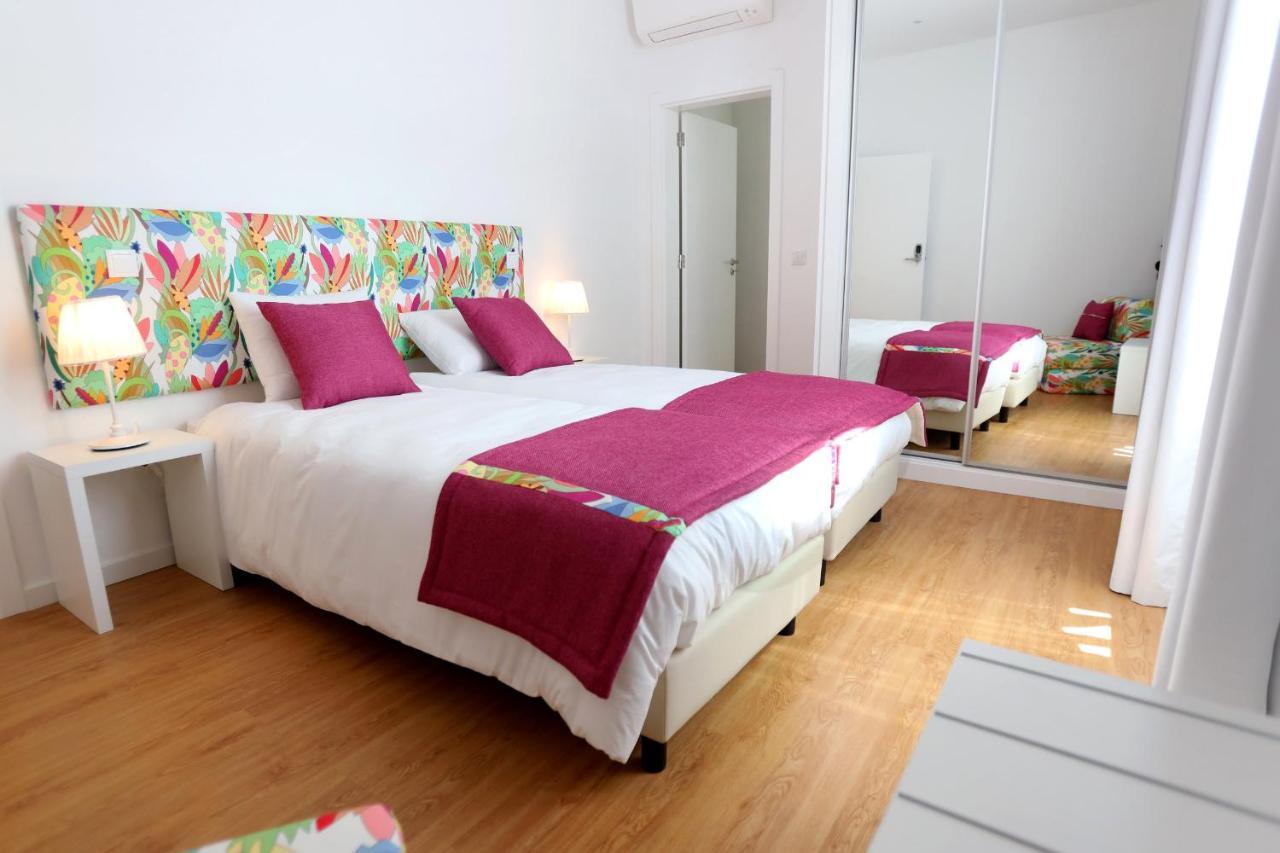 Glass Boutique - Rooms & Suites Marinha Grande Exterior foto