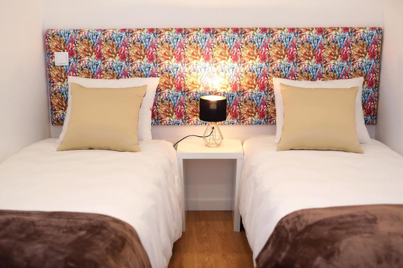 Glass Boutique - Rooms & Suites Marinha Grande Exterior foto